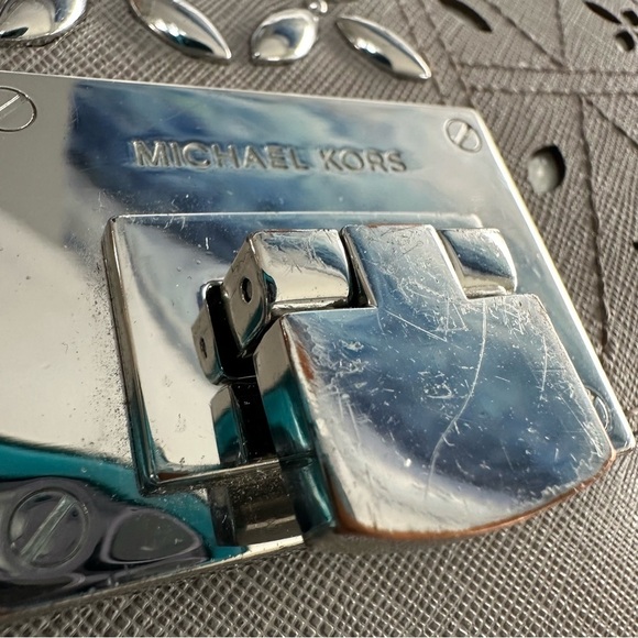 MICHAEL KORS Pearl Grey Tina Clutch Cross Body Leather Handbag - Picture 8 of 10